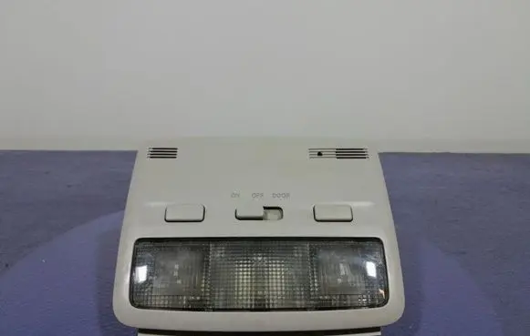 Toyota Avensis Verso Boot/trunk interior light 8126305070
