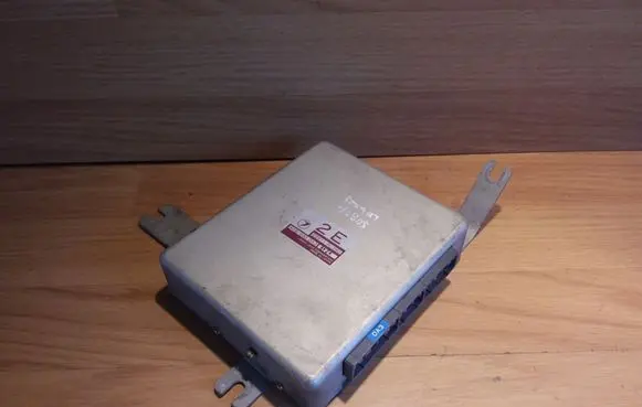 Subaru Legacy Engine control unit/module 22611AC390 A18000DA3