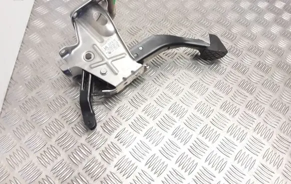 Volkswagen Golf V Brake pedal 1K1721057AD