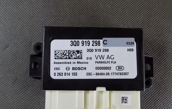 Volkswagen Tiguan Parking PDC control unit/module 3Q0919298C