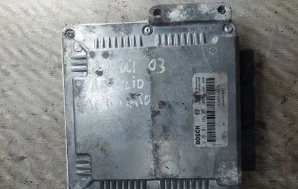 Renault Espace - Grand espace IV Engine control unit/module 8200309329 8200309318 0281011325