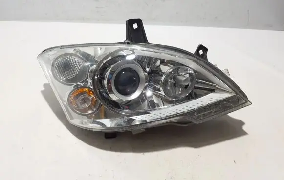 Mercedes-Benz Vito Viano W639 Headlight/headlamp A6398202961