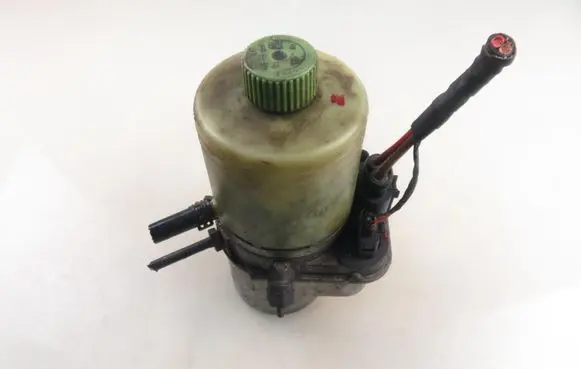 Volkswagen Polo IV 9N3 Power steering pump 6Q1423051AN 6Q0423156AB 6Q2423051AA