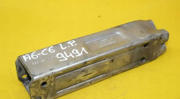 Audi A6 S6 C6 4F Front bumper shock/impact absorber 