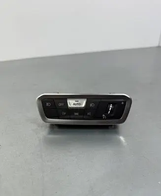 BMW X5 G05 Light switch 9461132