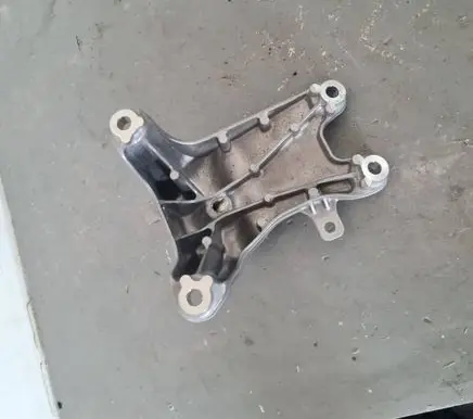 Porsche Macan (95B) Engine mounting bracket 95B199308C