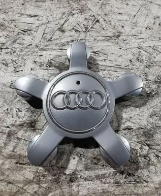 Audi A3 S3 A3 Sportback 8P Original wheel cap 8R0601165