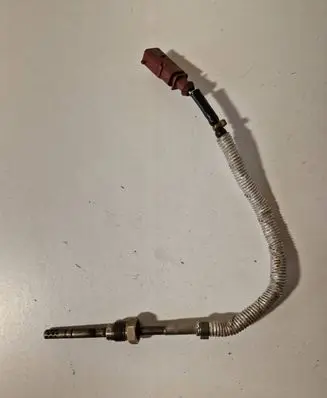 Audi A4 S4 B8 8K Exhaust gas temperature sensor 059906088M