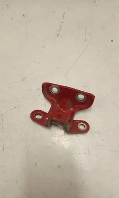 KIA Sportage Front door lower hinge 