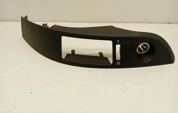Toyota Corolla Verso AR10 Dash center air vent grill 5568064010