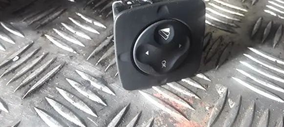 Renault Scenic III - Grand scenic III Wing mirror switch 283950001R