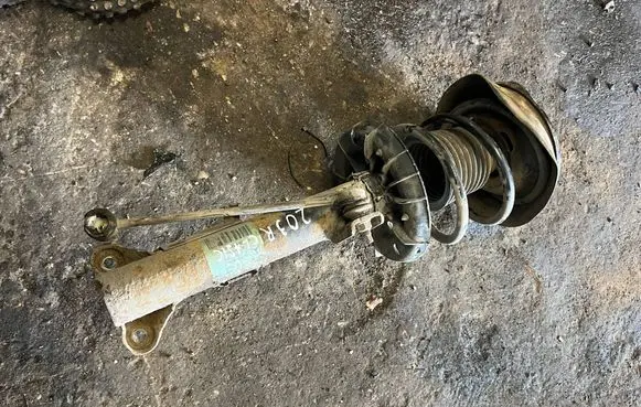 Mercedes-Benz C W203 Front shock absorber/damper A2033201930 82490553432