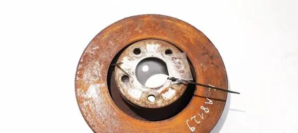 Audi A6 S6 C6 4F Front brake disc ventiliuojamas