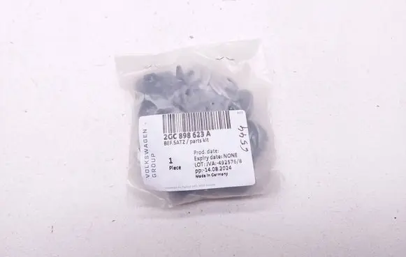Volkswagen T-Roc Front bumper mounting bracket 2GC898623A