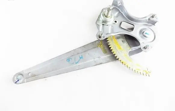 Hyundai i20 (PB PBT) Rear door manual window regulator 