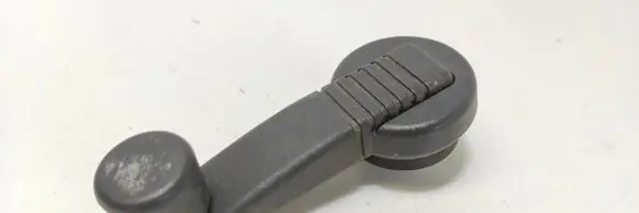 Renault 19 Rear door window winding handle 7700794752