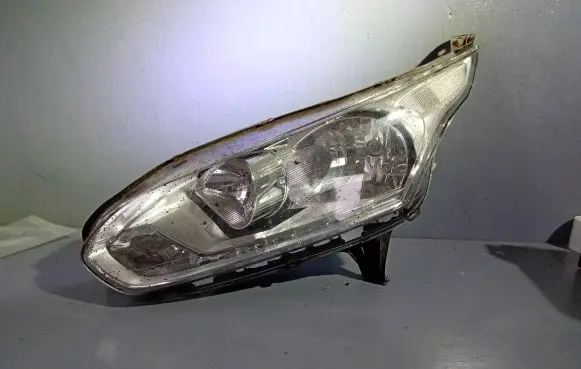 Ford Transit - Tourneo Connect Headlight/headlamp 90070354