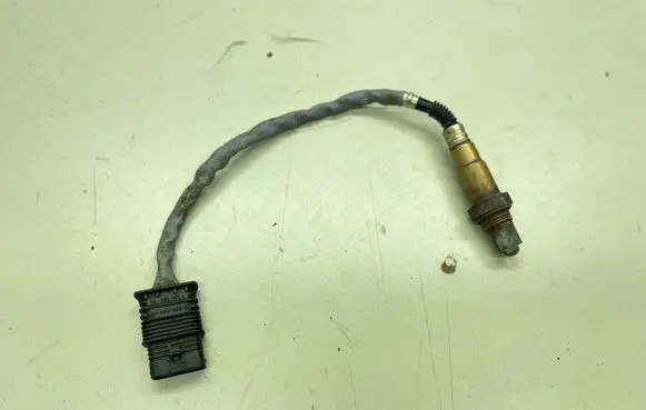 BMW 5 F10 F11 Lambda probe sensor 7603023 0258010218 758278101