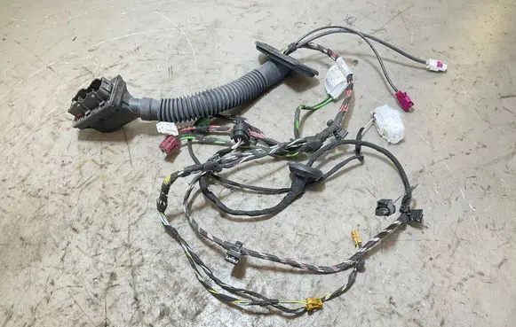 Mercedes-Benz GLE W167 Front door wiring loom A1675406445 A1675401329 F7B141100