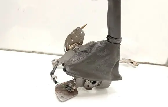 Nissan Navara D40 Handbrake/parking brake lever assembly 
