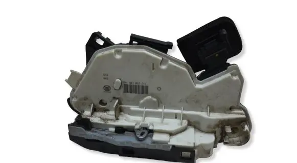 Skoda Rapid (NH) Front door lock 5E1837015