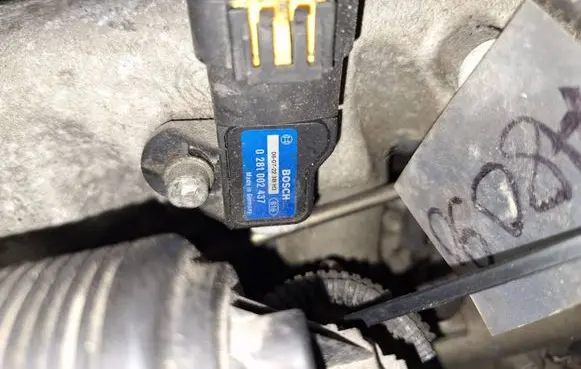 Fiat Croma Air pressure sensor 0281002437
