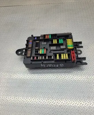 BMW 4 F36 Gran coupe Fuse module 9389070