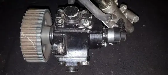 Opel Vectra C Fuel injection high pressure pump 0445010156 a03782