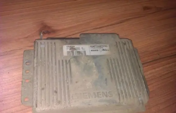 Renault Megane I Engine control unit/module 7700875745 s11530020a