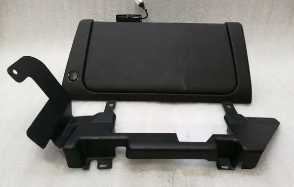 Aston Martin Vantage III Glove box set 6G3356241AE