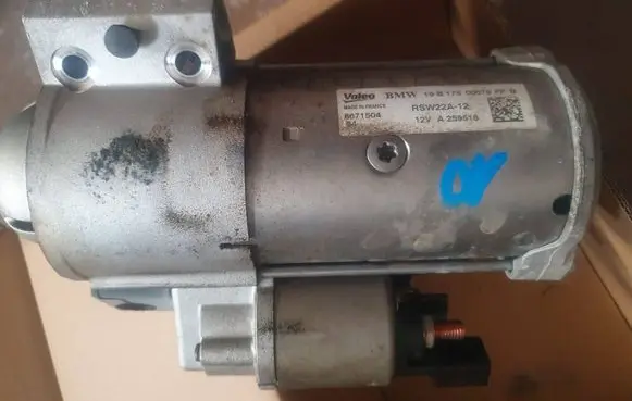 BMW 5 G30 G31 G38 Starter motor 8671504