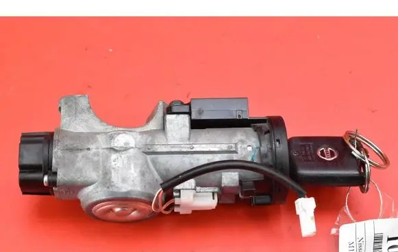 Nissan Qashqai Ignition lock N0502825