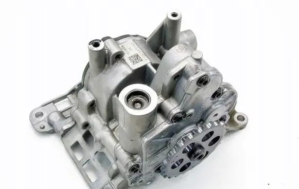 BMW 3 F30 F35 F31 Oil pump 7823009