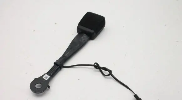 Audi A4 S4 B9 8W Front seatbelt buckle 8W0857755