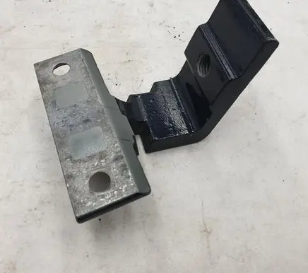 BMW 5 E60 E61 Rear door lower hinge 7068089