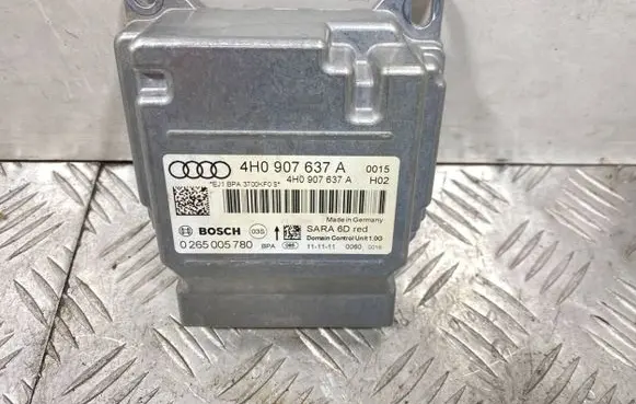 Audi A8 S8 D4 4H Airbag control unit/module 4H0907637A