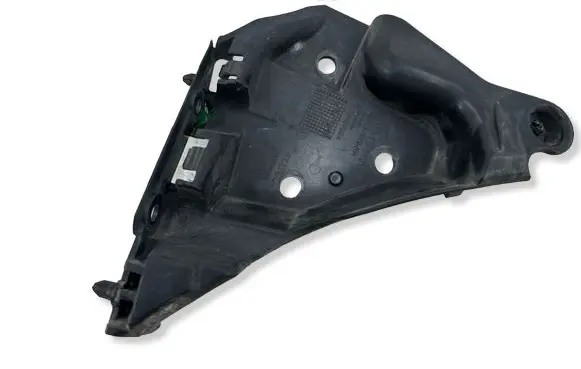 Volvo XC60 Front bumper mounting bracket 30764619