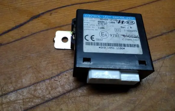 KIA Sportage Immobilizer control unit/module 954201F100