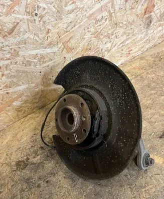 BMW 5 E60 E61 Rear wheel hub