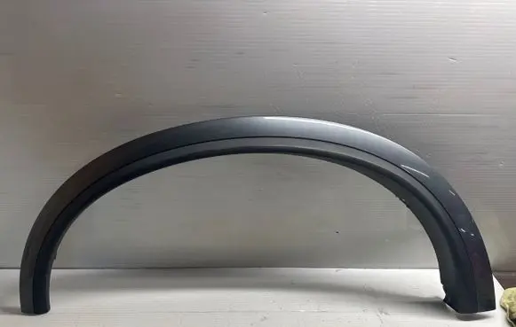 Volvo XC90 Front arch trim 30779577