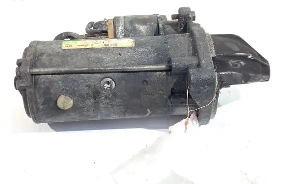 Mercedes-Benz Vito Viano W638 Starter motor 0051511301