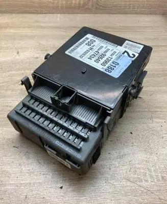 Renault Laguna II Fuse module 8200292640 8200413960