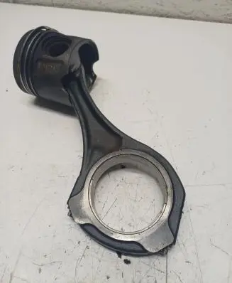 Mercedes-Benz Sprinter W906 Piston with connecting rod 8370B