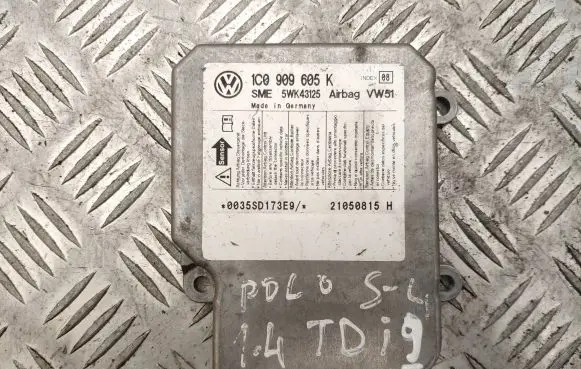 Volkswagen Polo Airbag control unit/module 1C0969605K