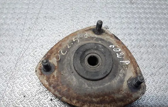 Land Rover Freelander Front coil spring rubber mount 