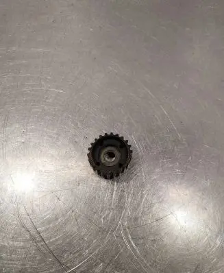 Volkswagen Touran I Crankshaft pulley 038105263h