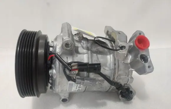 Renault Megane IV Air conditioning (A/C) compressor (pump) 926003123R