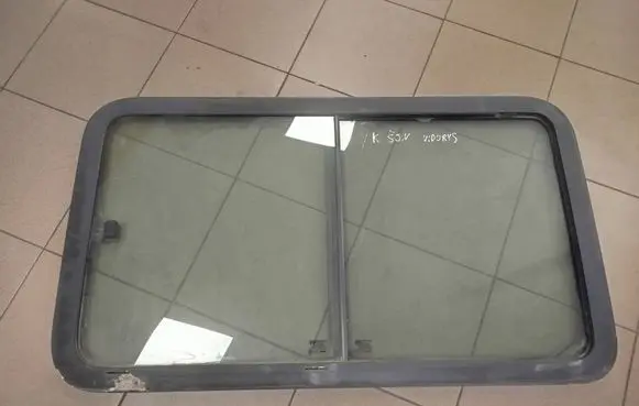 Opel Movano A Side middle window/glass 43R000464