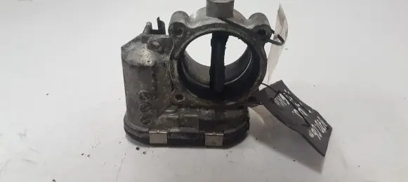 Volvo V70 Throttle valve 8692720 0281002701