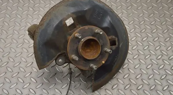 Mazda 6 Rear wheel hub 